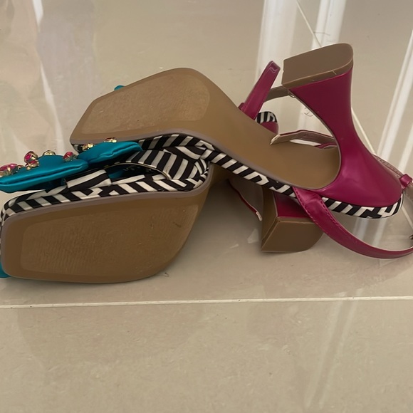 Betsy Johnson Sandals - Picture 2 of 2